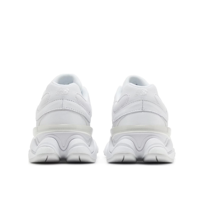 9060 Triple White "U9060NRJ"